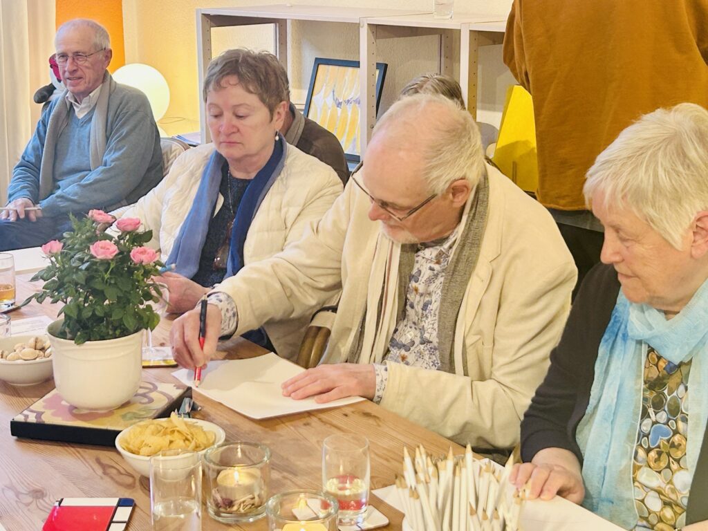 DIE LINIE UND DIE KÜNSTLERIN